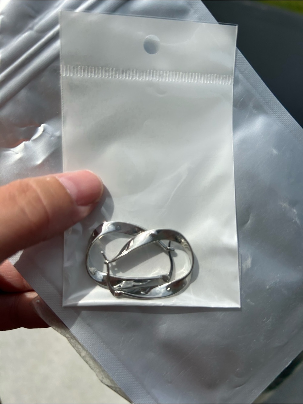 🔥$2 Silver Twisted Hoop Earrings - Women Accessories
